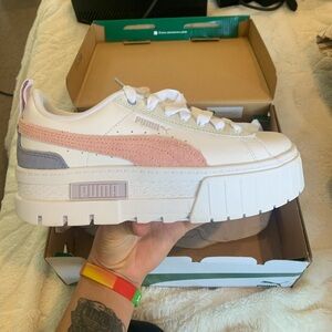Brand new Puma sneakers